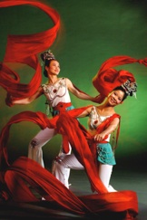 Lily Cai Chinese Dance - photo Marty Sohl